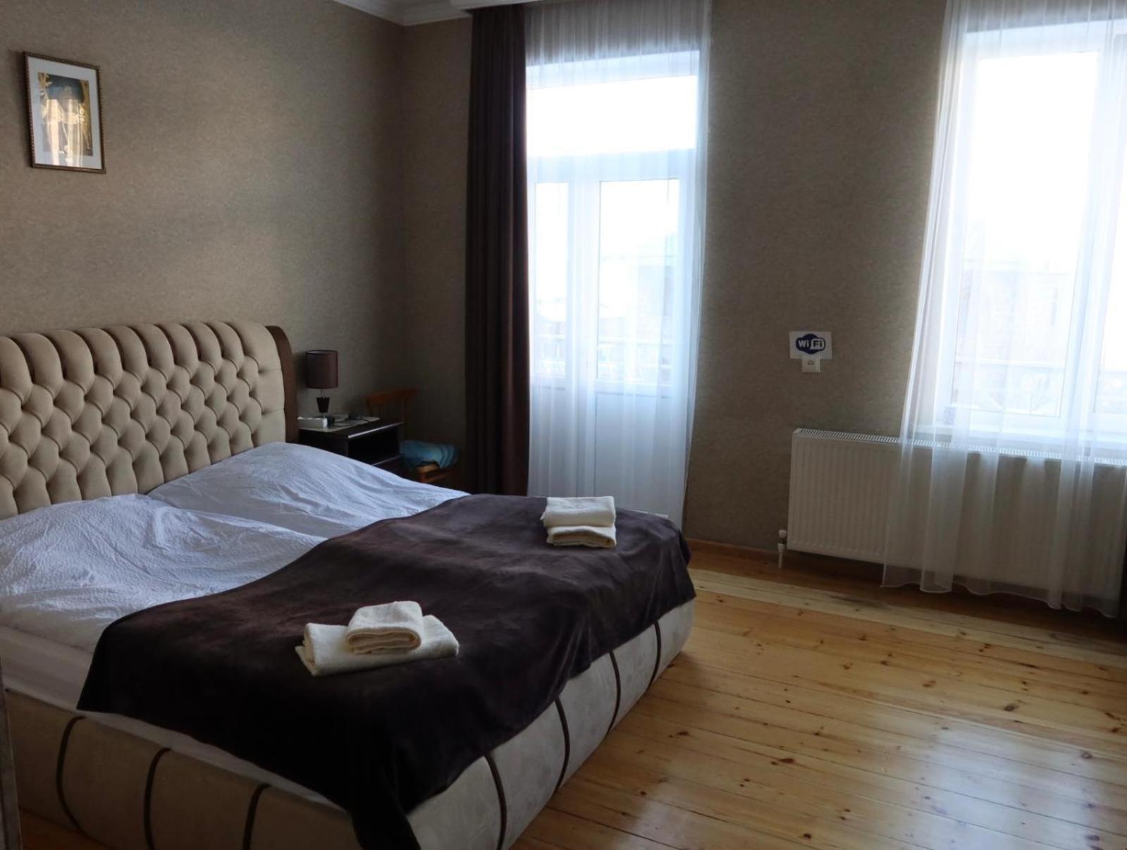 Family Hotel 7 Sisters Kazbegi Bagian luar foto